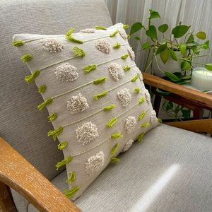 18x18 Boho Linen w/ Lime Fringe